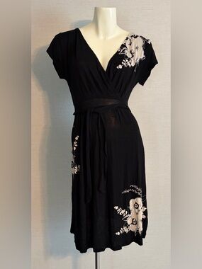 Women’s XS Desigual Midi Tie Waist Dress with Sequined Floral Accents